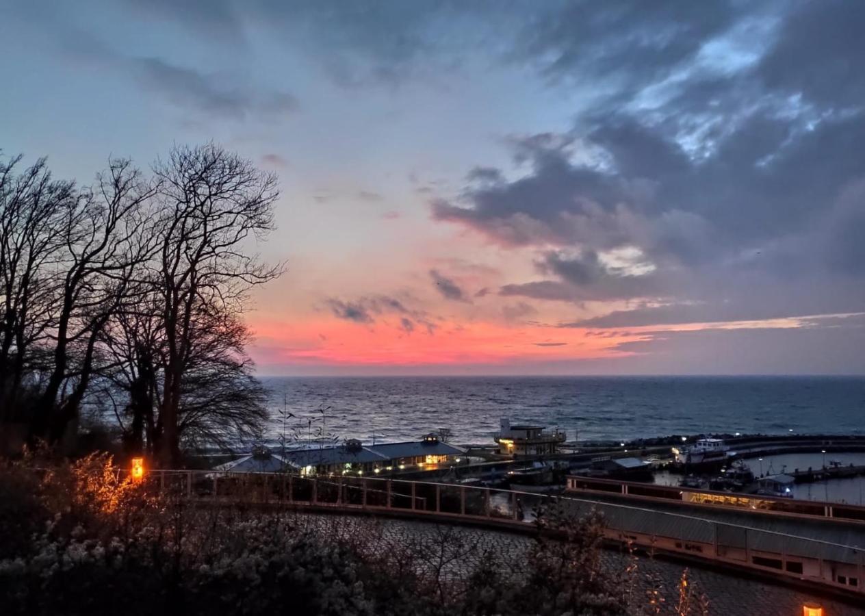 Seelotsenstation Sassnitz Mit Hafenblick By Unsere Urlaubszeit المظهر الخارجي الصورة